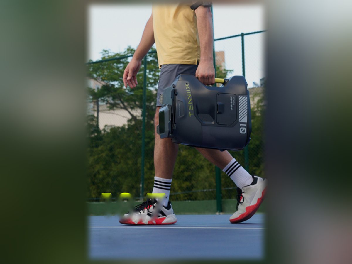 Portátil: 8,5 kg, con manilla para llevarlo a la cancha.